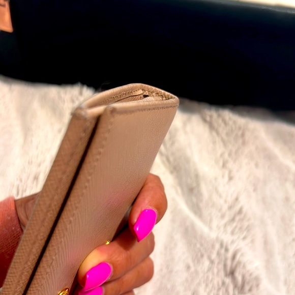 Authentic Prada wallet - Picture 11 of 12